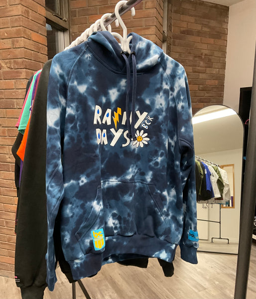 Streetwear: Rainy Days Dark Tye Dye